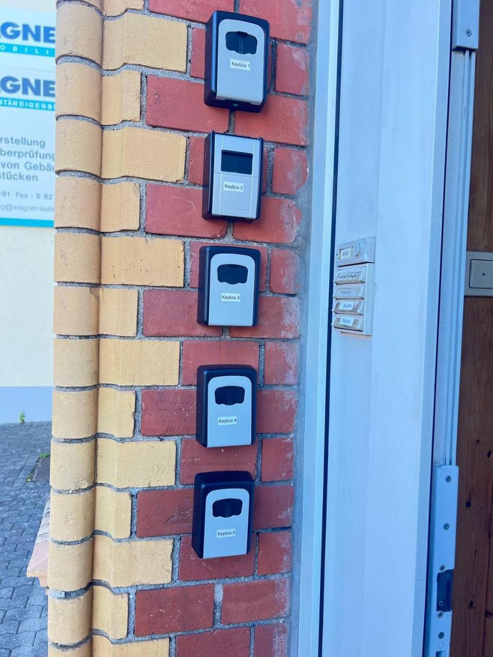 Koblenz Corner Rooms エクステリア 写真