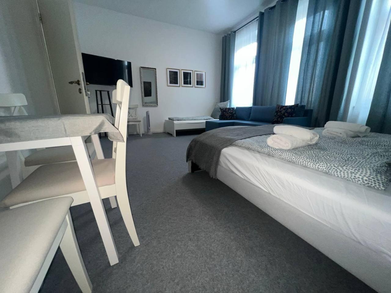 Koblenz Corner Rooms エクステリア 写真