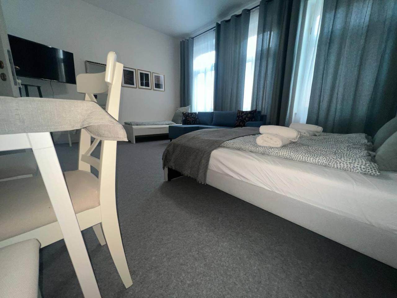 Koblenz Corner Rooms エクステリア 写真